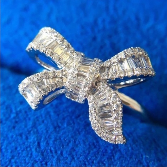BAGUETTE BOW 925 STERLING SILVER DIAMOND RING, CUTE RING, SHINY RING. - Picture 5 of 8